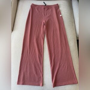 Vuori Waffle Knit Pink Fabric Sweats